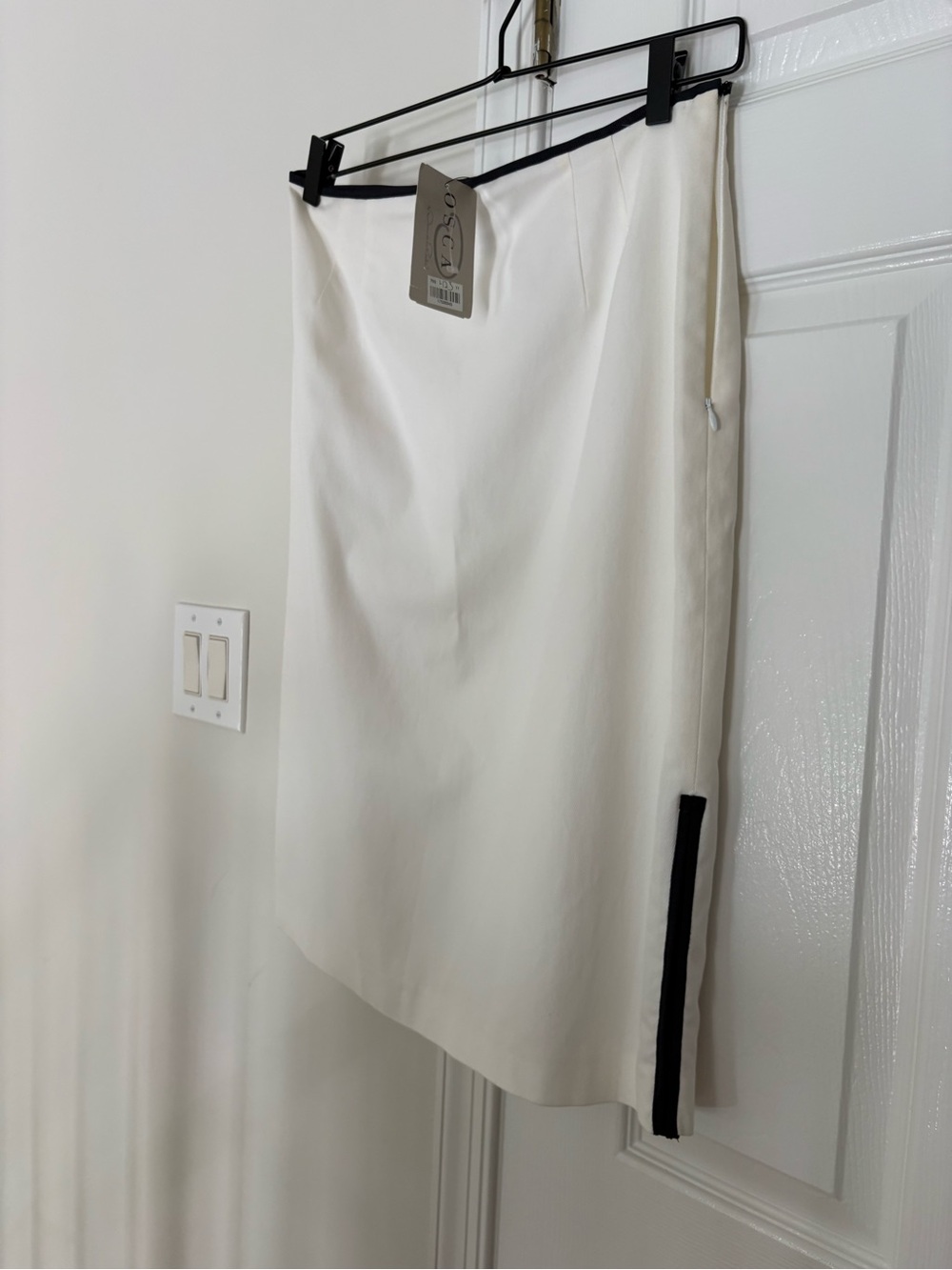 Oscar de la Renta  White Asymmetric Pencil Skirt with Black Trim
